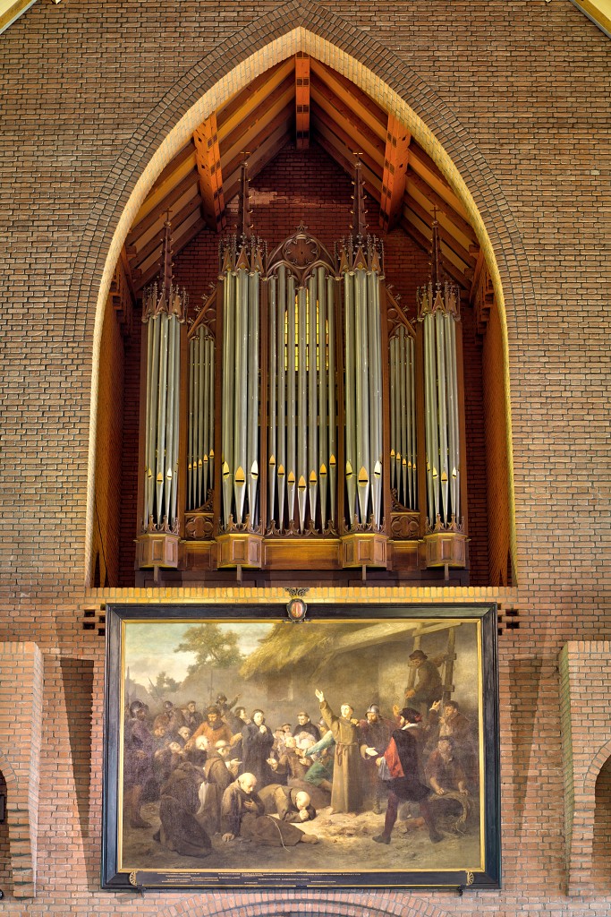 hdr Martelaren van Gorcum den briel brielle kerkfotografie religie religion kerk watergeuzen 1572 Martelveld Ciborium kathedraal rooms katholiek bedevaartkerk heiligdom